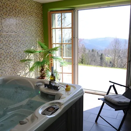 With Hot Tub And Sauna Sabina Holiday home Rovte