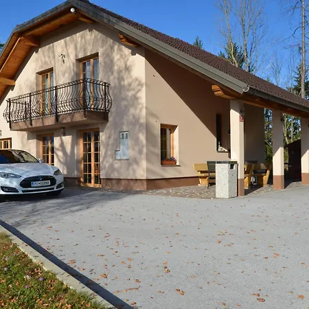 With Hot Tub And Sauna Sabina Holiday home *