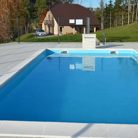 With Hot Tub And Sauna Sabina Ferienhaus