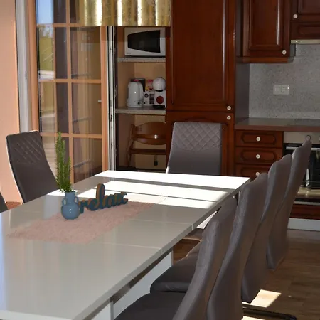 With Hot Tub And Sauna Sabina Ferienhaus