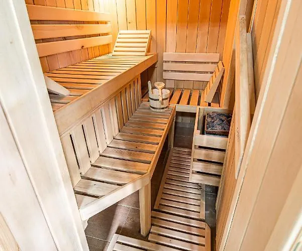 Prázdninový dům With Hot Tub And Sauna Sabina Rovte