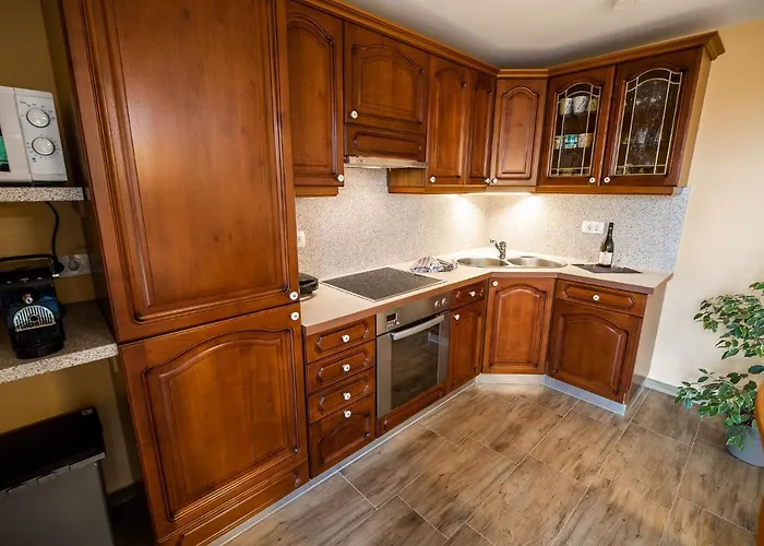 Prázdninový dům With Hot Tub And Sauna Sabina Rovte