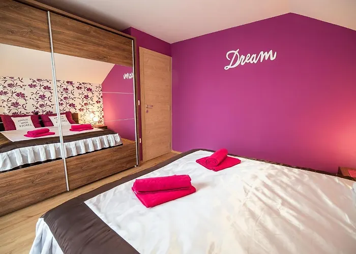 With Hot Tub And Sauna Sabina