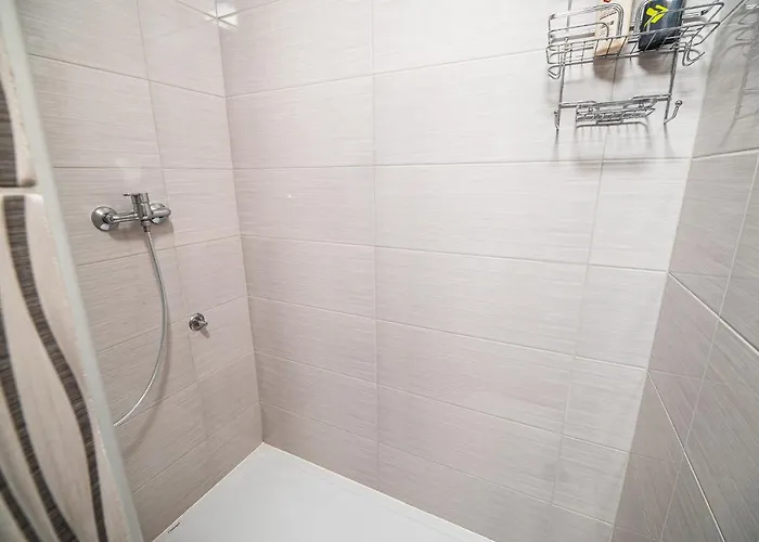 With Hot Tub And Sauna Sabina Prázdninový dům