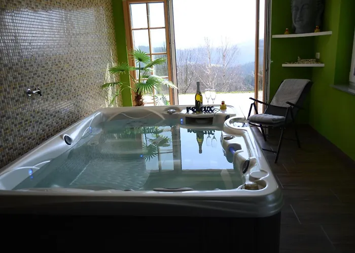 Prázdninový dům With Hot Tub And Sauna Sabina