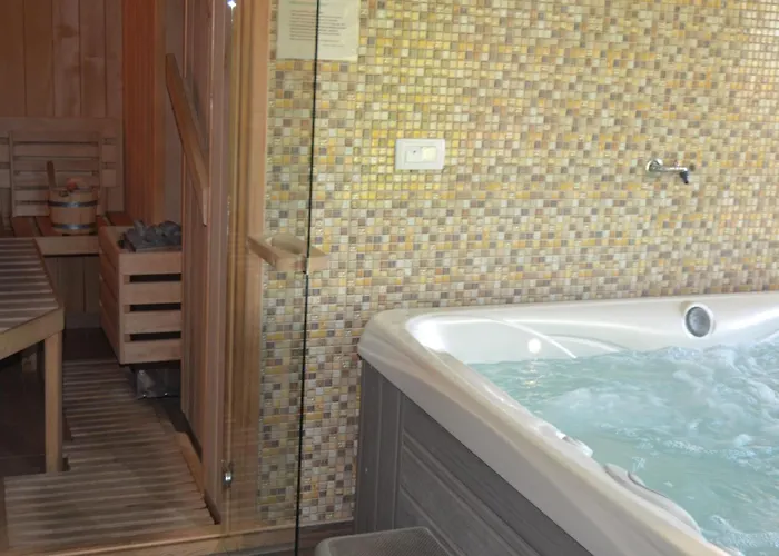 Prázdninový dům With Hot Tub And Sauna Sabina